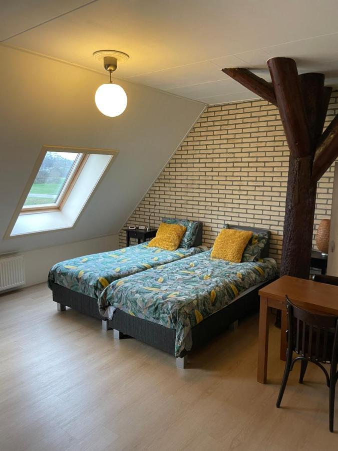 De Stjelp Pleats Bed and Breakfast Lemmer Eksteriør billede