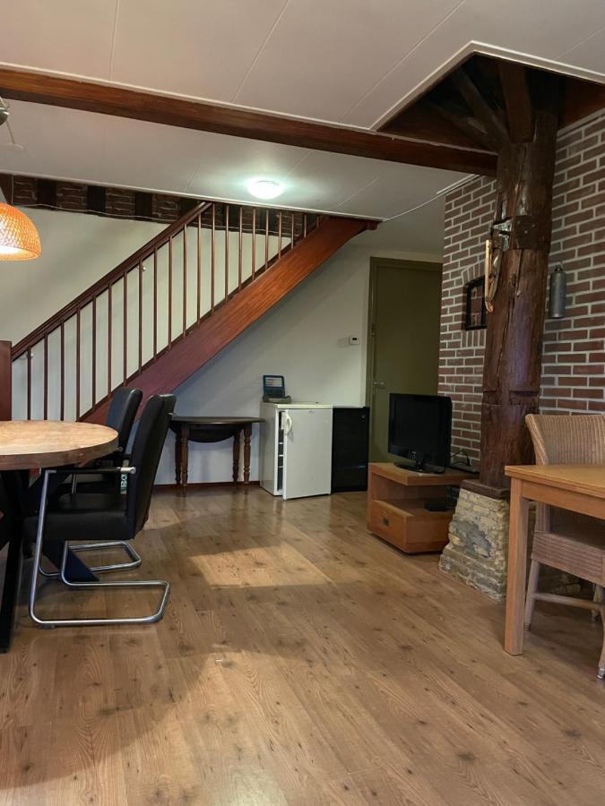 De Stjelp Pleats Bed and Breakfast Lemmer Eksteriør billede